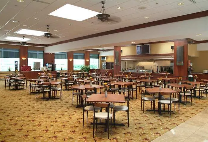 Cheap hotel: Embassy Suites Cleveland - Downtown