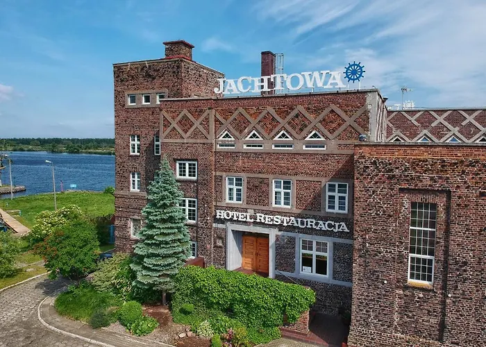  Jachtowa I Restauracja